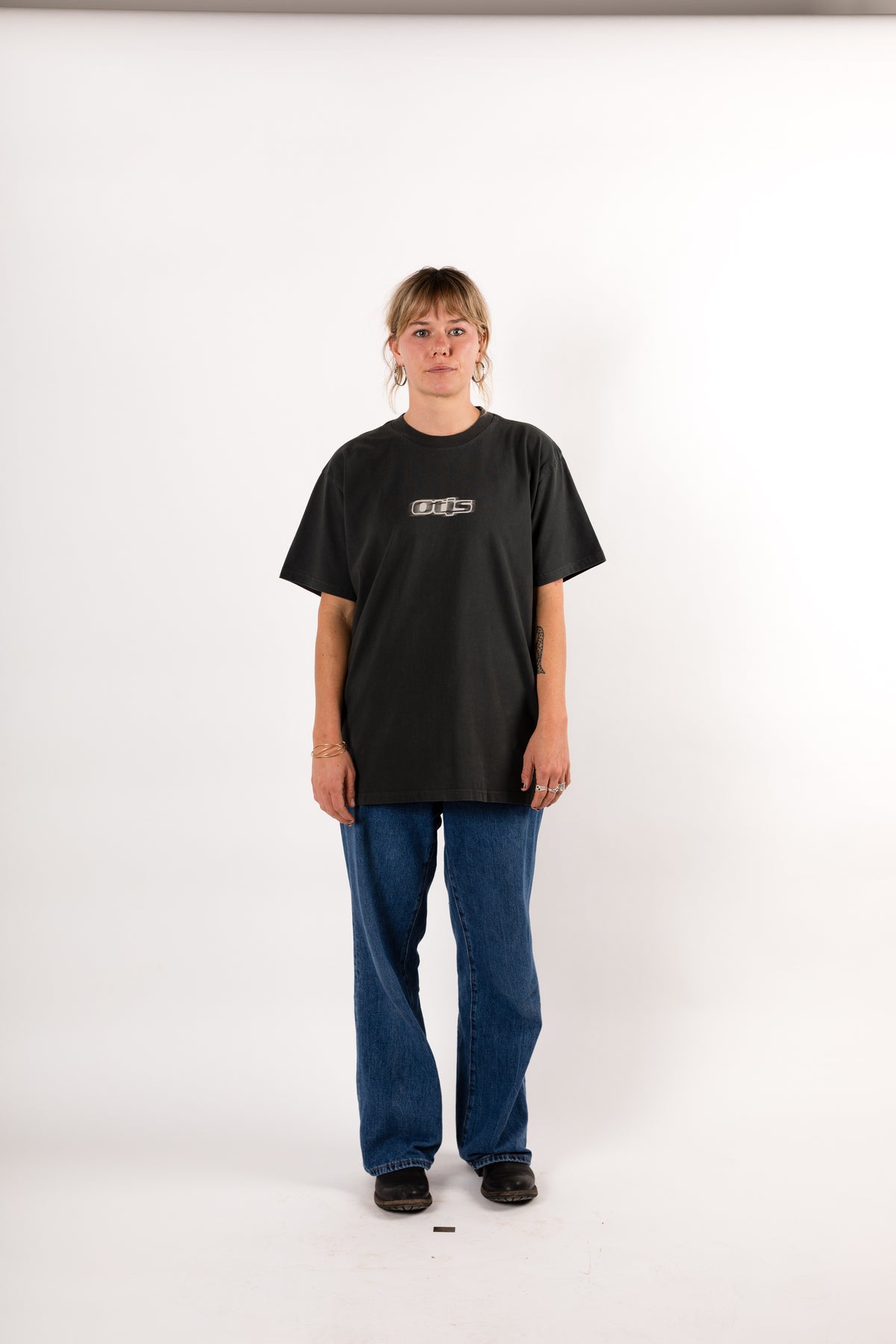 Otis 25 Year Tee - Coal