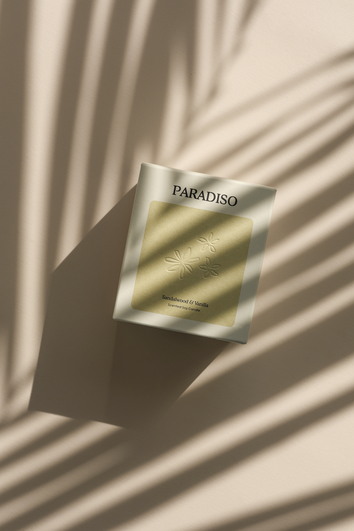 Layday Paradiso Candle - Sandalwood & Vanilla